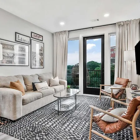 New 2 Luxe Penthouses With Balcony And City Views